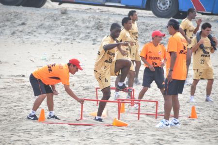 galvistas-entrenan-playa